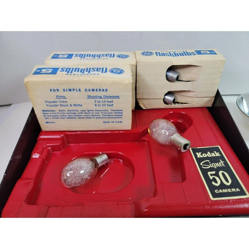 Vintage Kodak Kodalite Super-M4 Flasholder GE 5B Bulbs Signet 50 Box No Camera